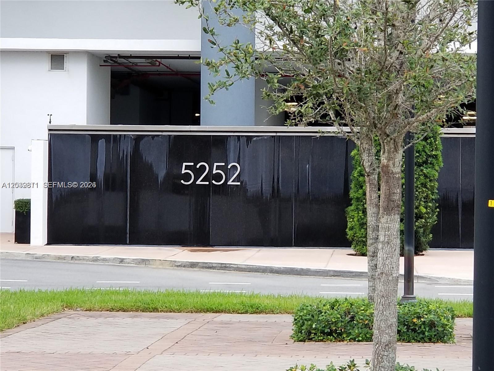 5252 NW 85th Avenue 1504, Doral, FL 33166, Doral