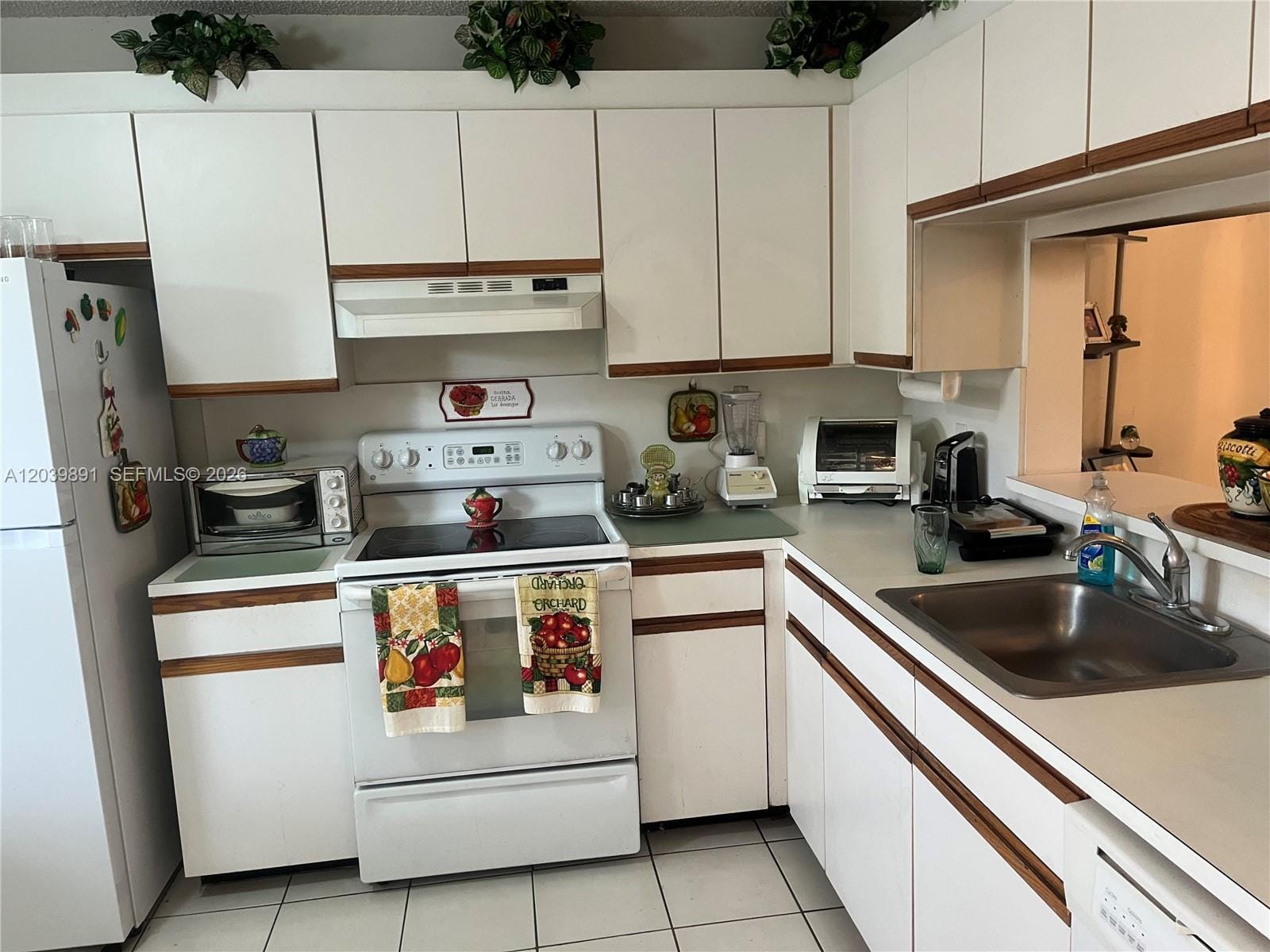 1100 SW 128th Terrace 204U — photo 9