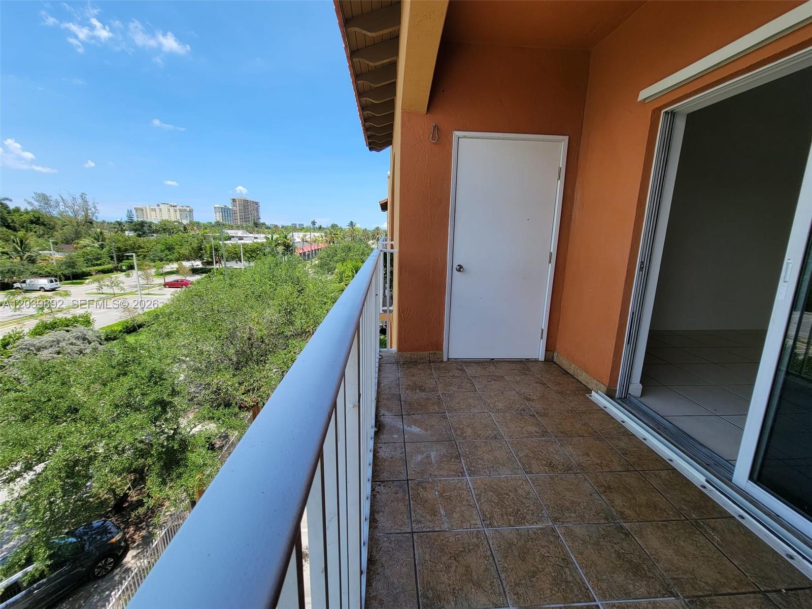1300 NE 109th Street 405, Miami, FL 33161, Miami