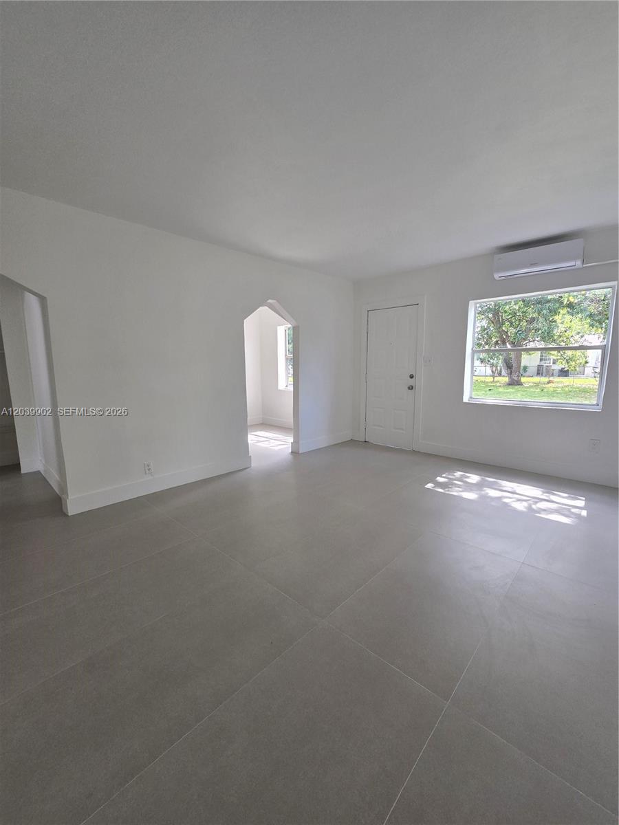 237 SW 13th Street 4, Dania Beach, FL 33004, Dania Beach