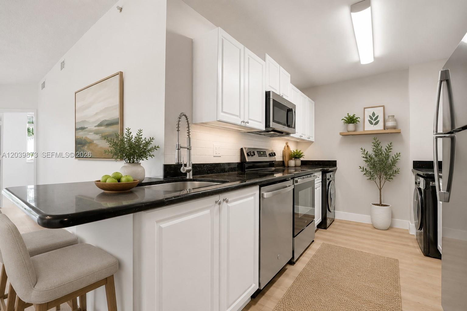 2020 Greenview Shores Boulevard 109, Wellington, FL 33414, Wellington