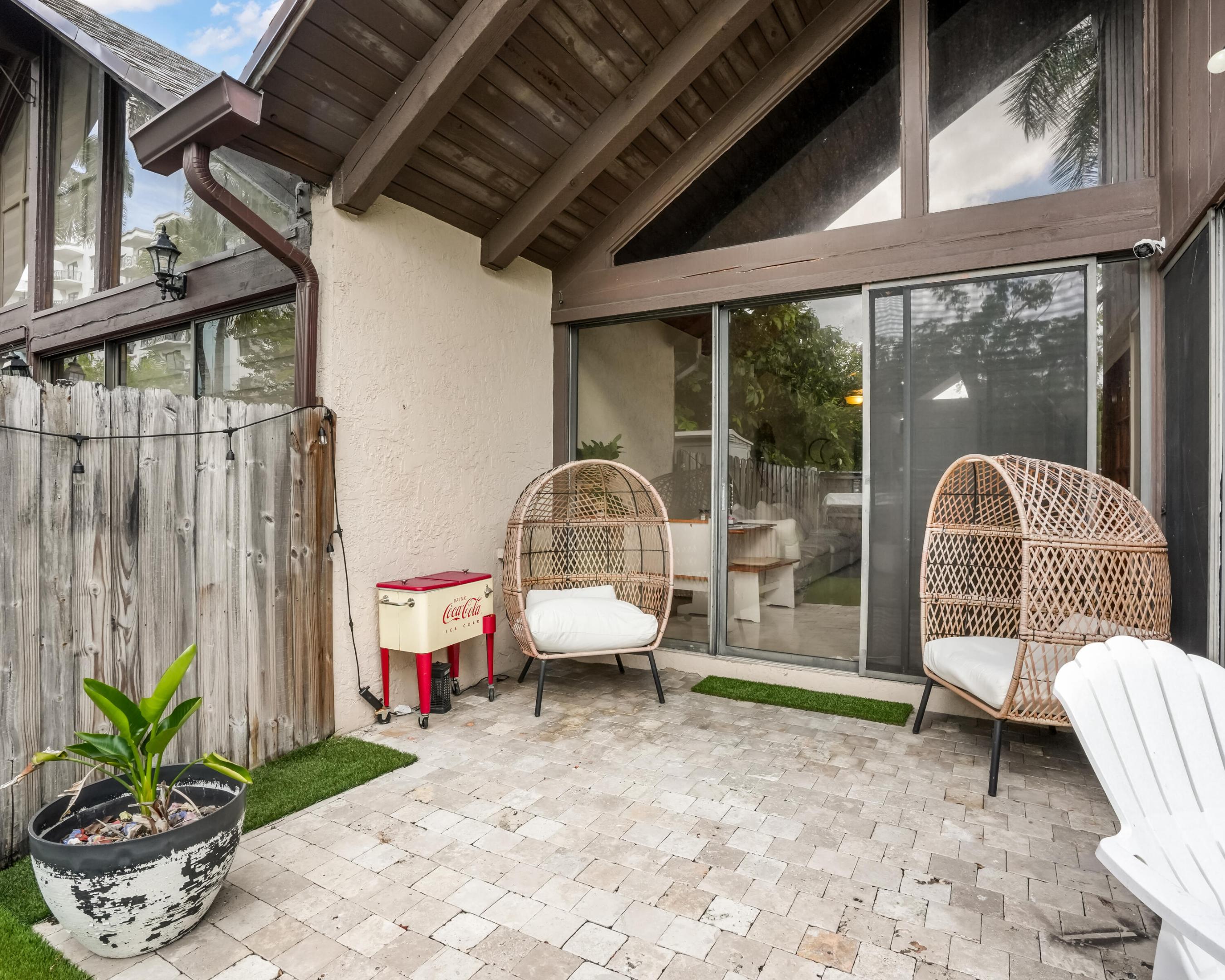 407 N University Drive, Plantation, FL 33324, Plantation