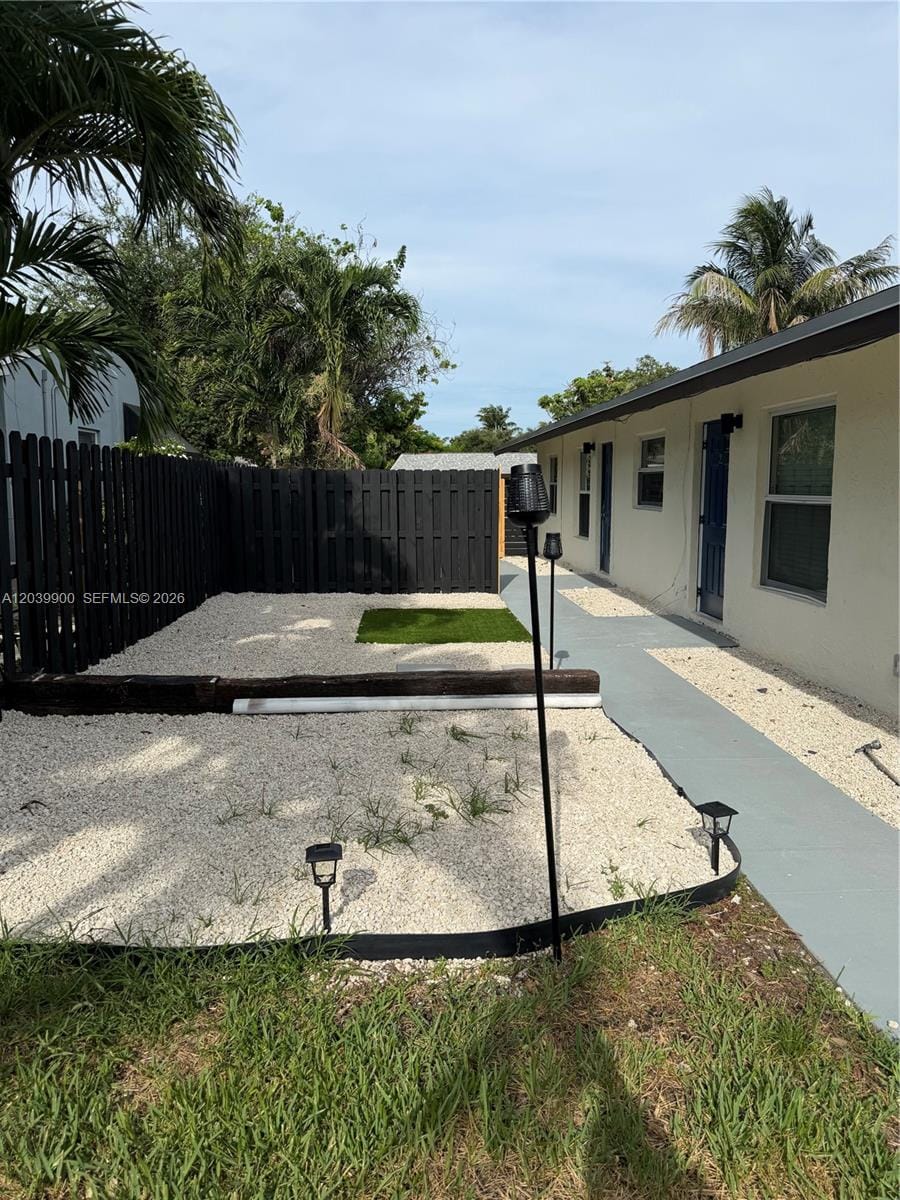 1533 NW 2nd Avenue 1 — photo 3