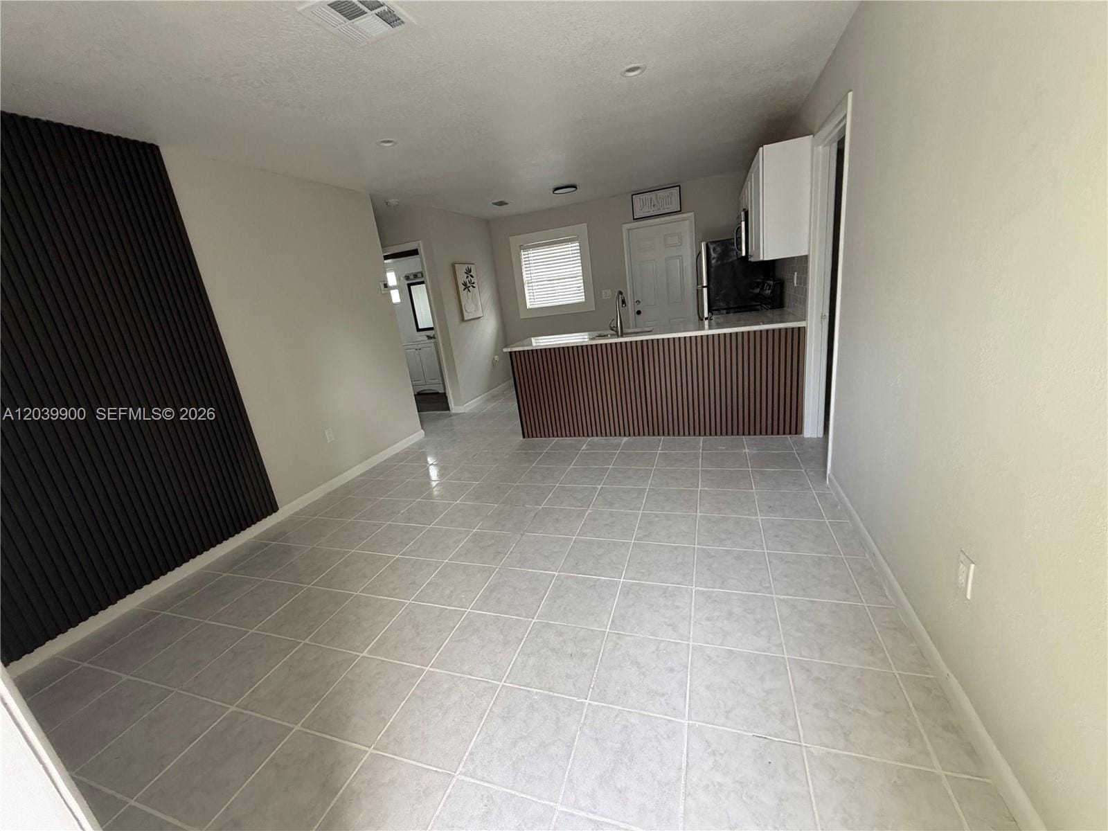 1533 NW 2nd Avenue 1 — photo 4