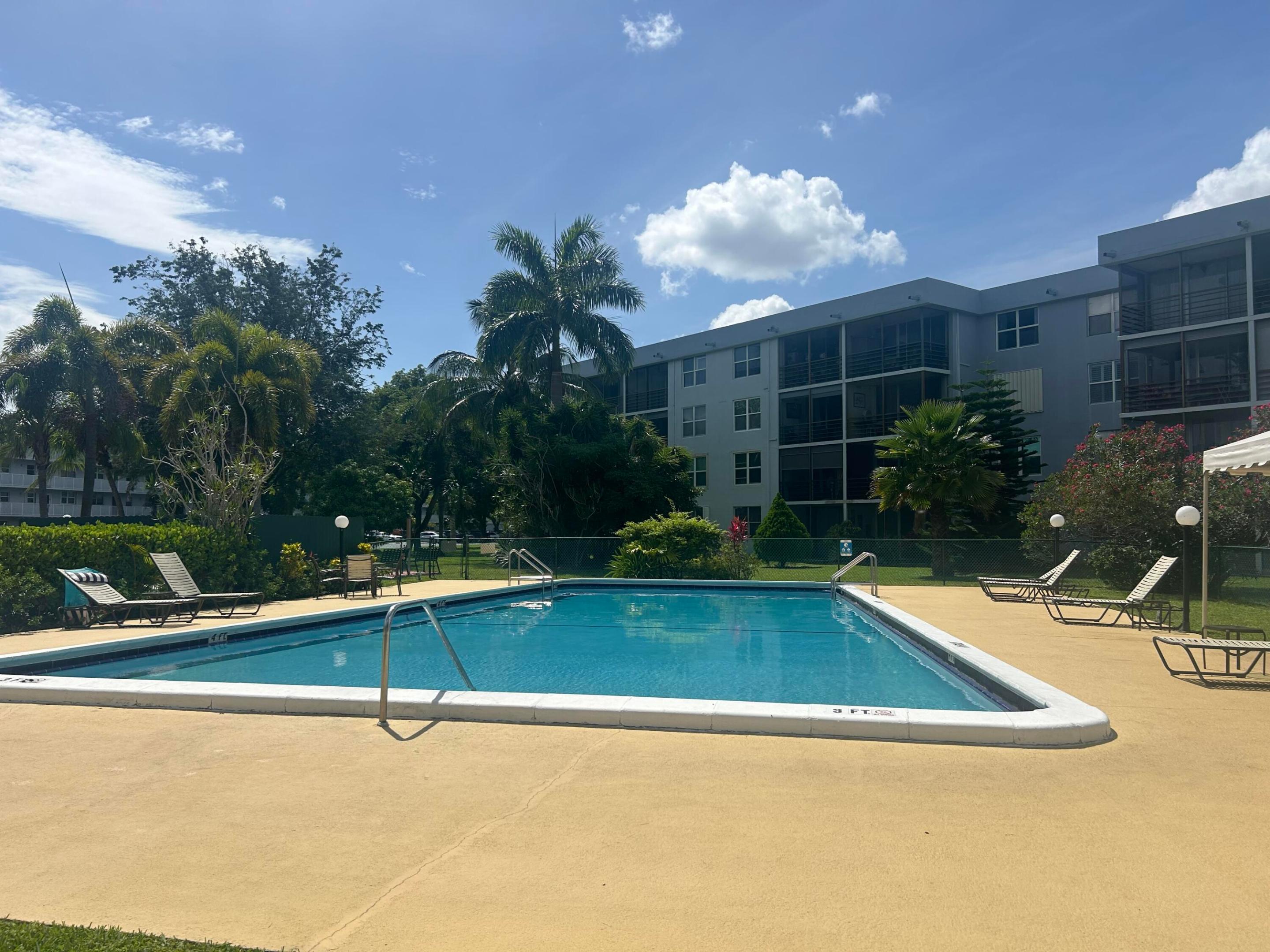 109 Royal Park Drive 2c, Oakland Park, FL 33309, Oakland Park
