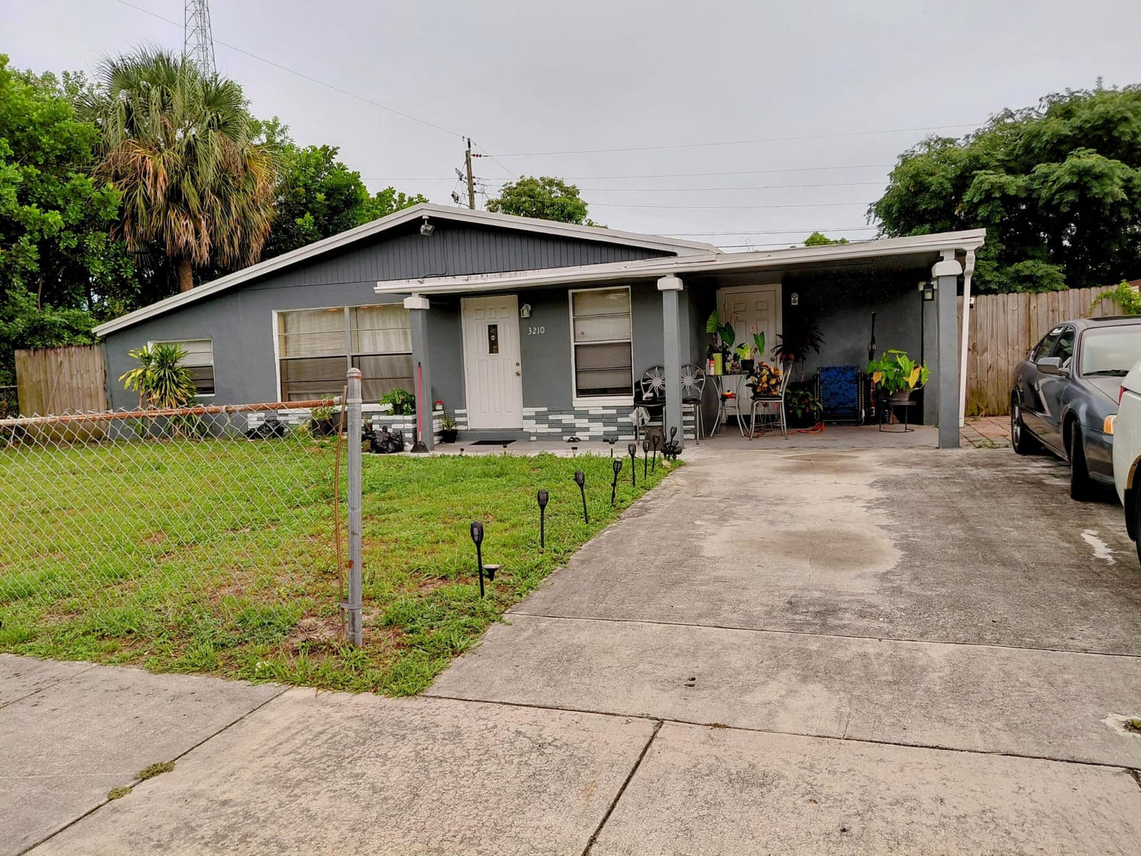 3210 NW 18th Place — photo 5