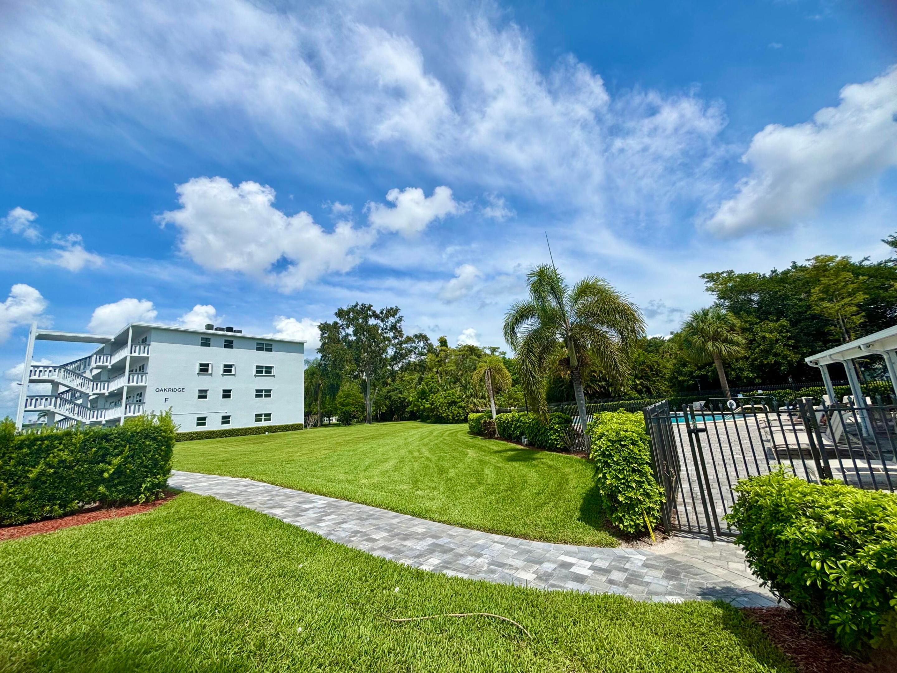 2069 Oakridge F Unit 2069, Deerfield Beach, FL 33442 photo 24