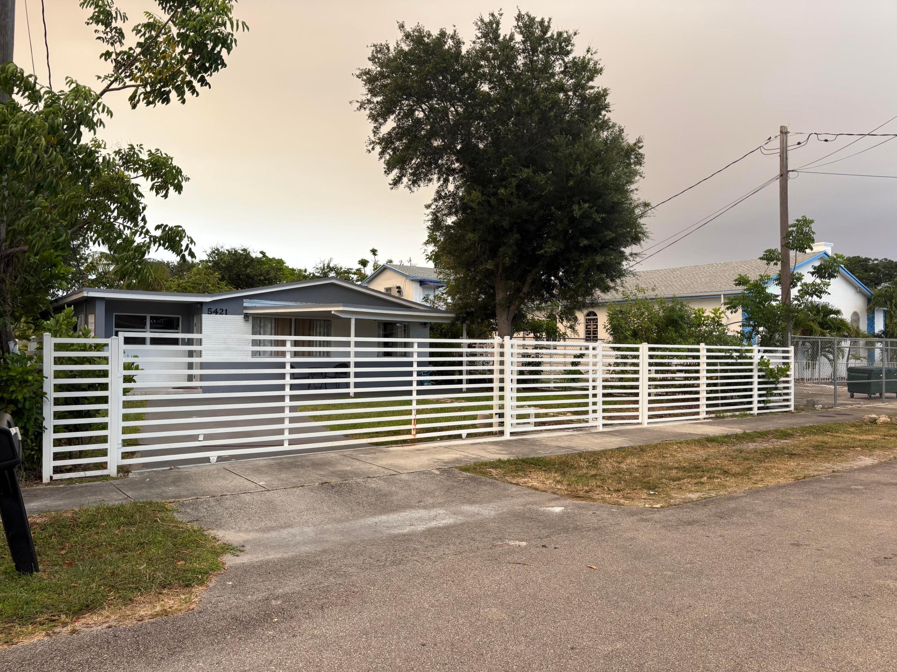 5421 SW 24th Street, West Park, FL 33023, West Park