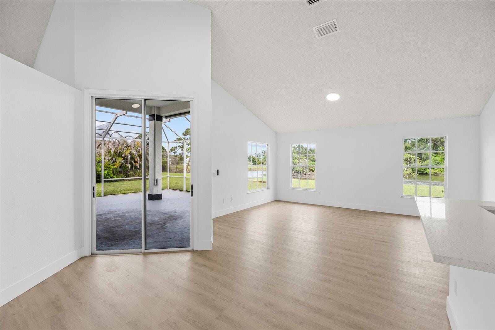 2635 SE Morningside Boulevard — photo 11