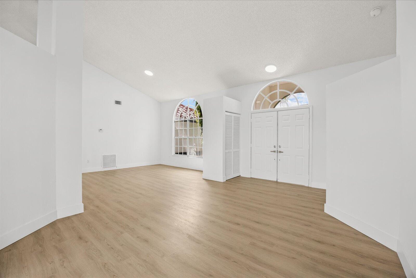 2635 SE Morningside Boulevard — photo 8