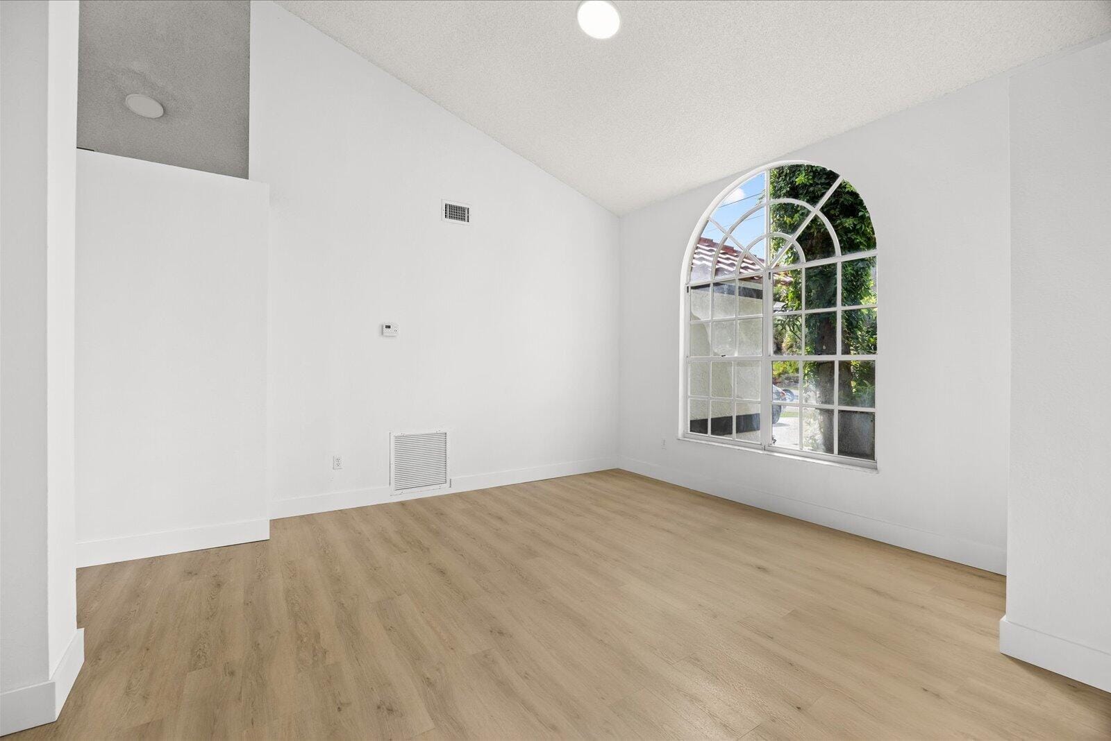 2635 SE Morningside Boulevard — photo 9
