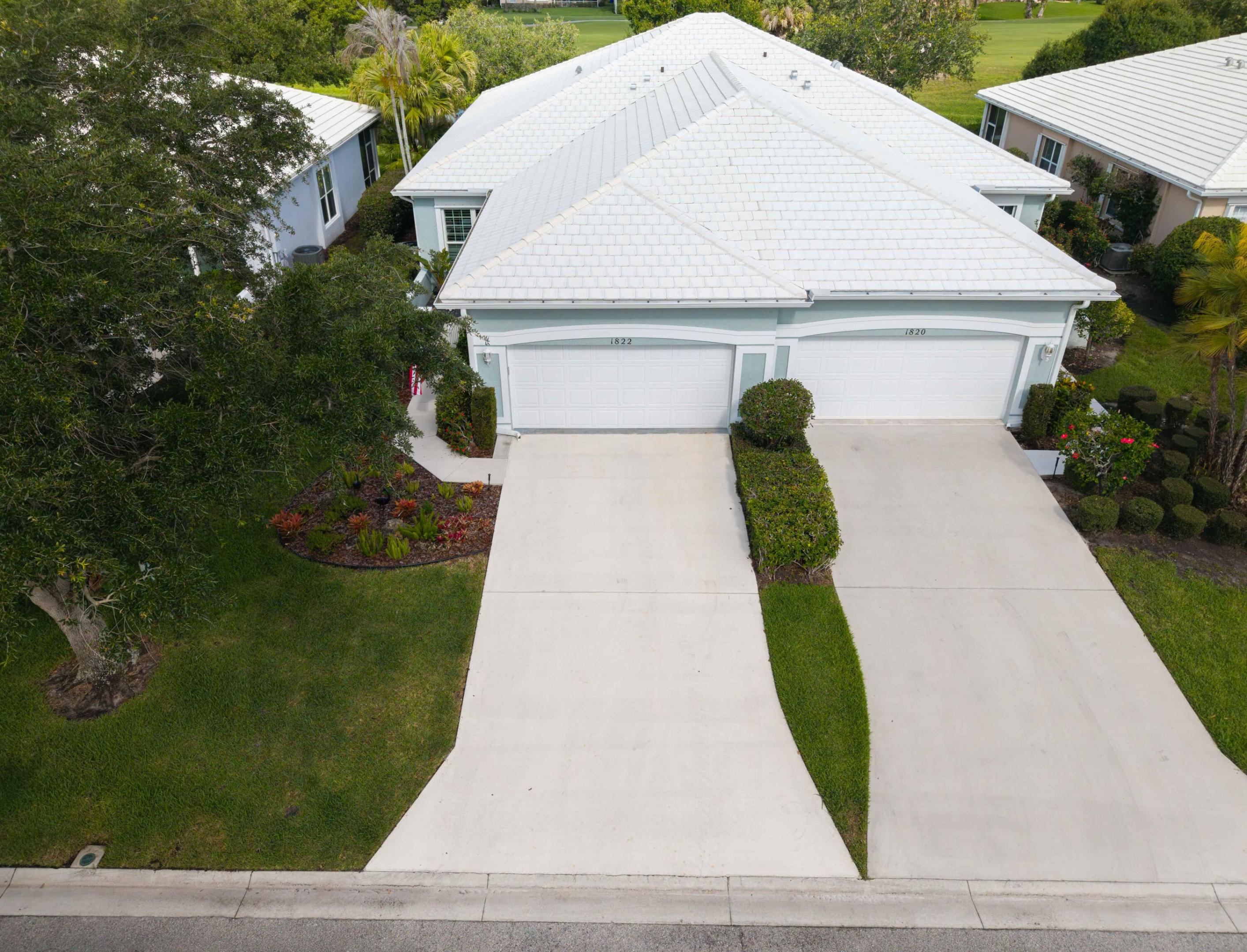 1822 SW Willowbend Lane — photo 4