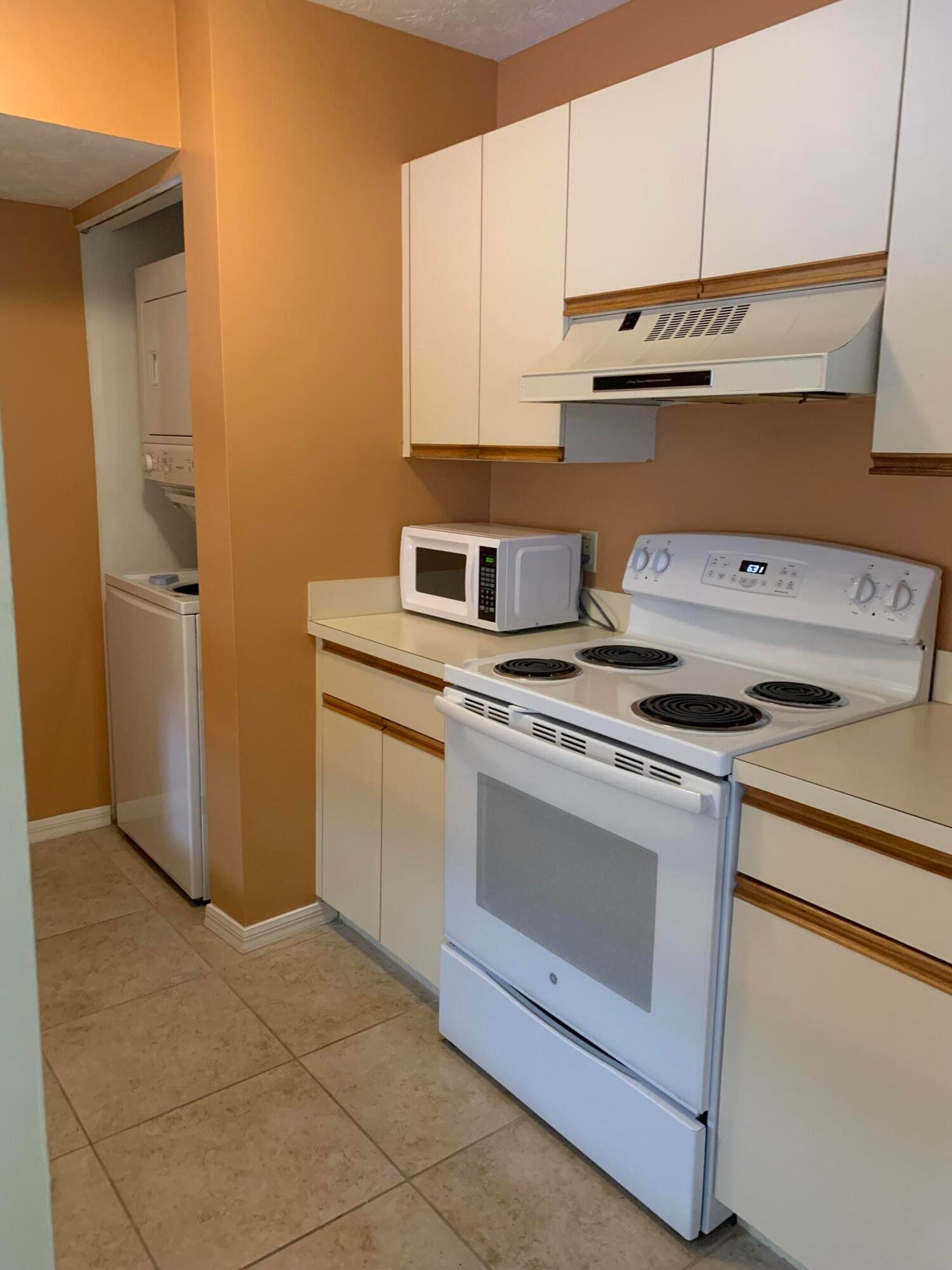 6553 SE Federal Highway 203 — photo 8