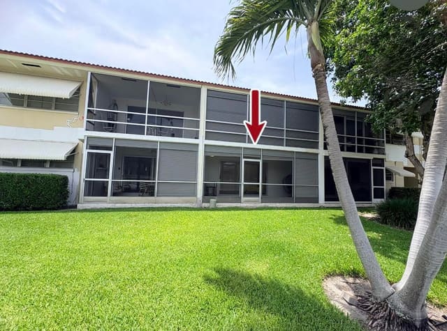 2202 NE 36th Street 17, Lighthouse Point, FL 33064