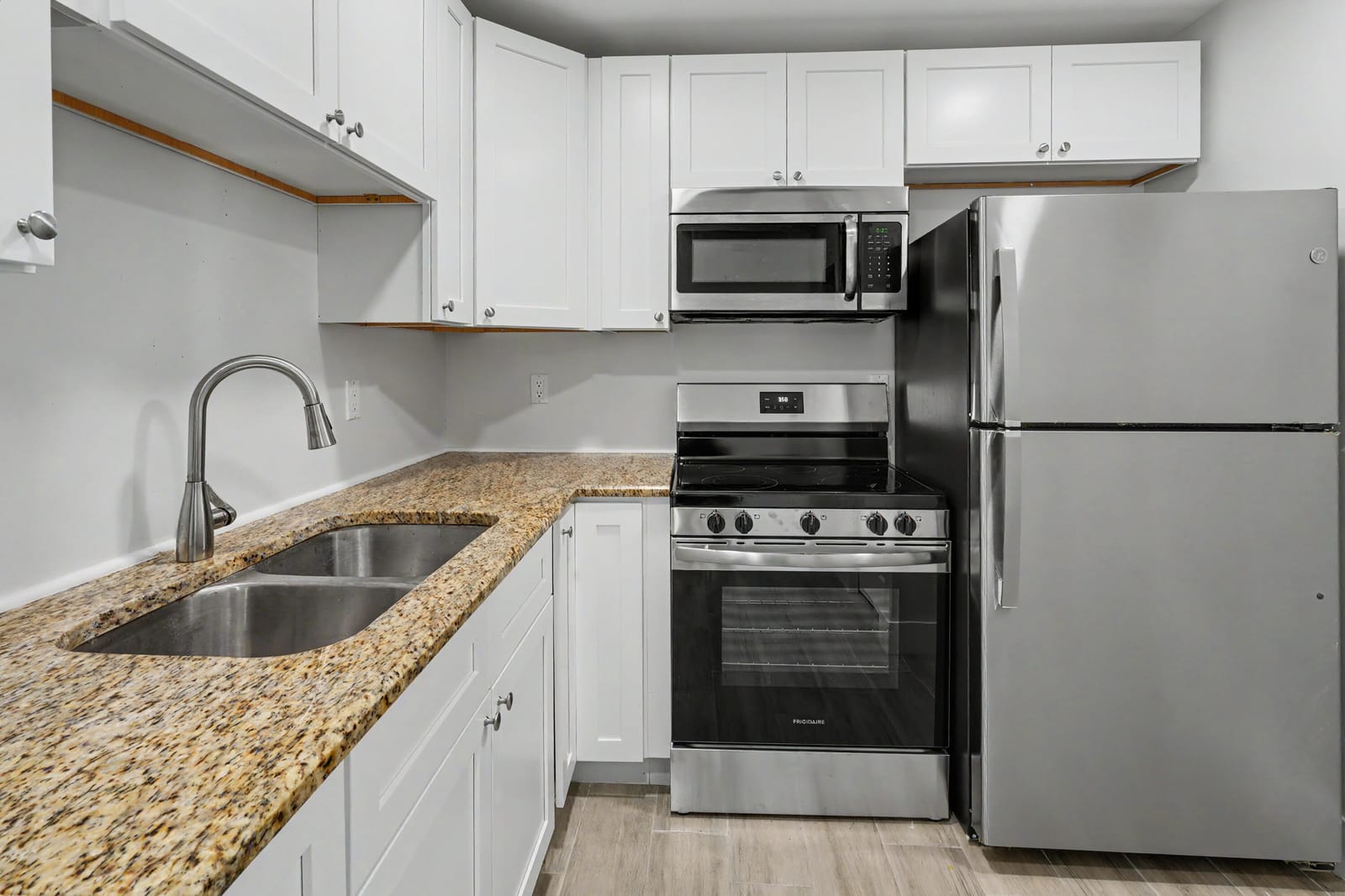 2202 NE 36th Street 17 — photo 4