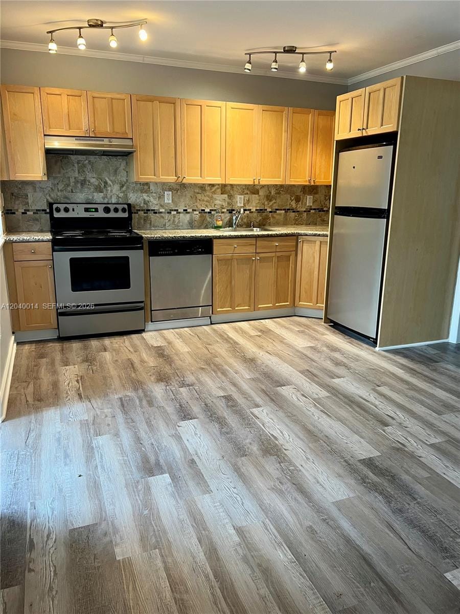 590 NW 40th Court 3, Oakland Park, FL 33309 photo 5