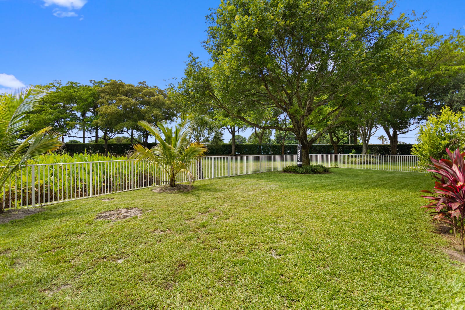 1753 NW 74th Way, Pembroke Pines, FL 33024 photo 22