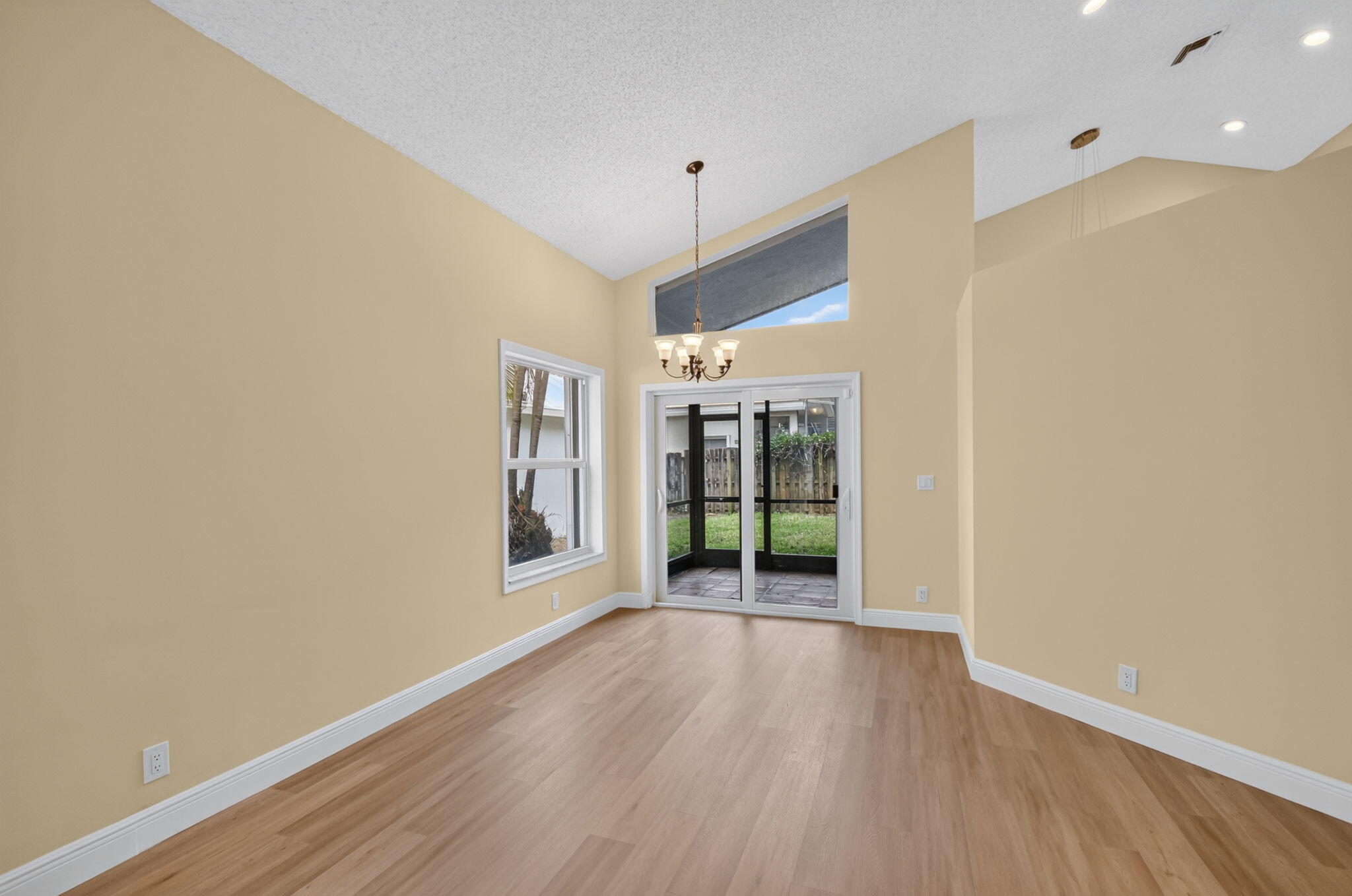 7449 Trescott Drive — photo 11