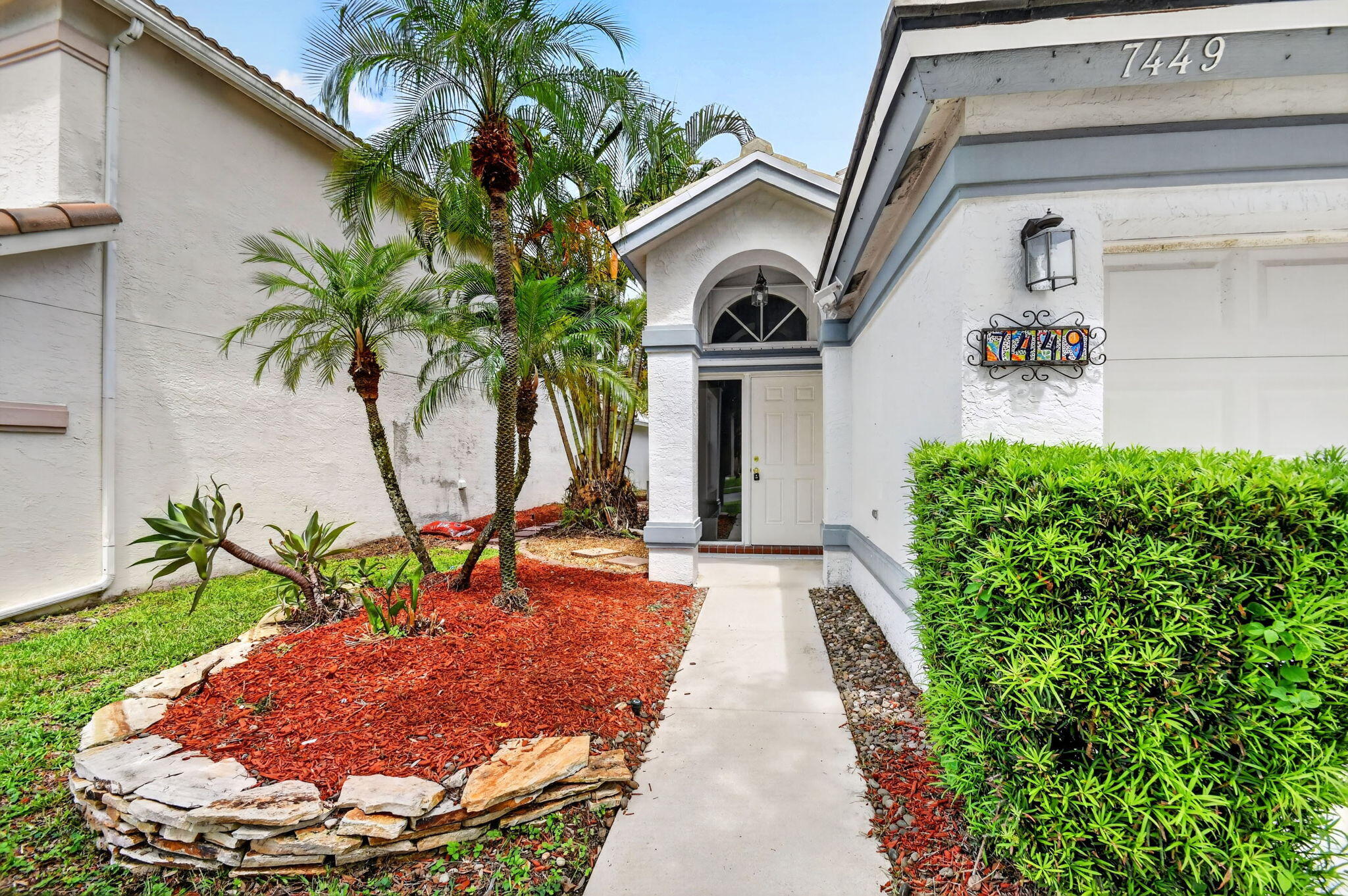 7449 Trescott Drive — photo 4