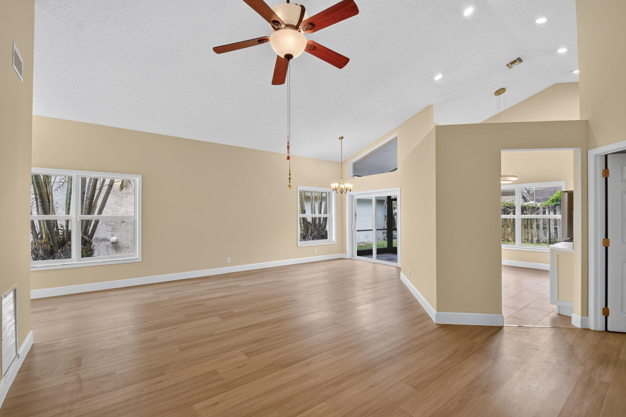 7449 Trescott Drive — photo 8
