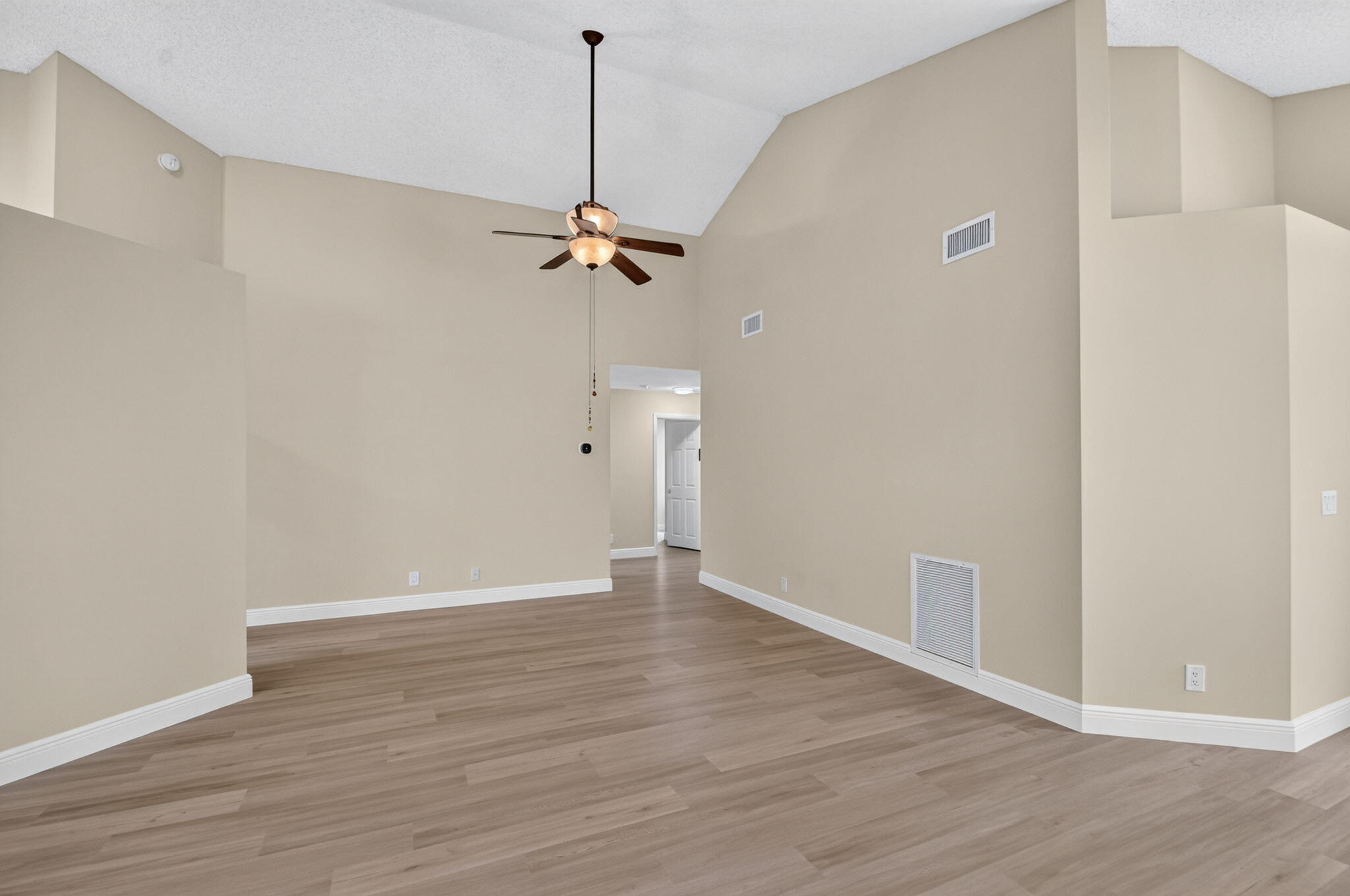 7449 Trescott Drive — photo 9