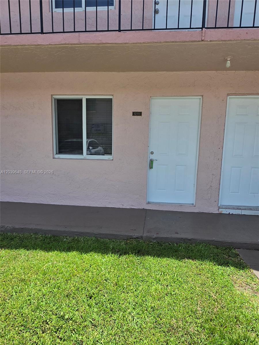 2154 W 60th Street 12111, Hialeah, FL 33016, Hialeah