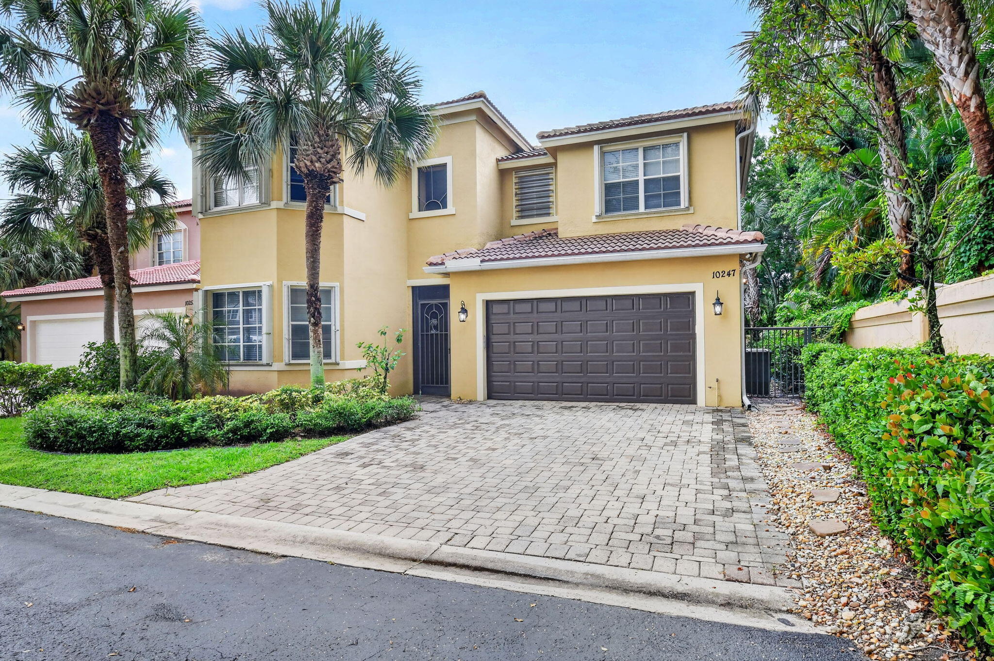 10247 Isle Wynd Court — photo 3