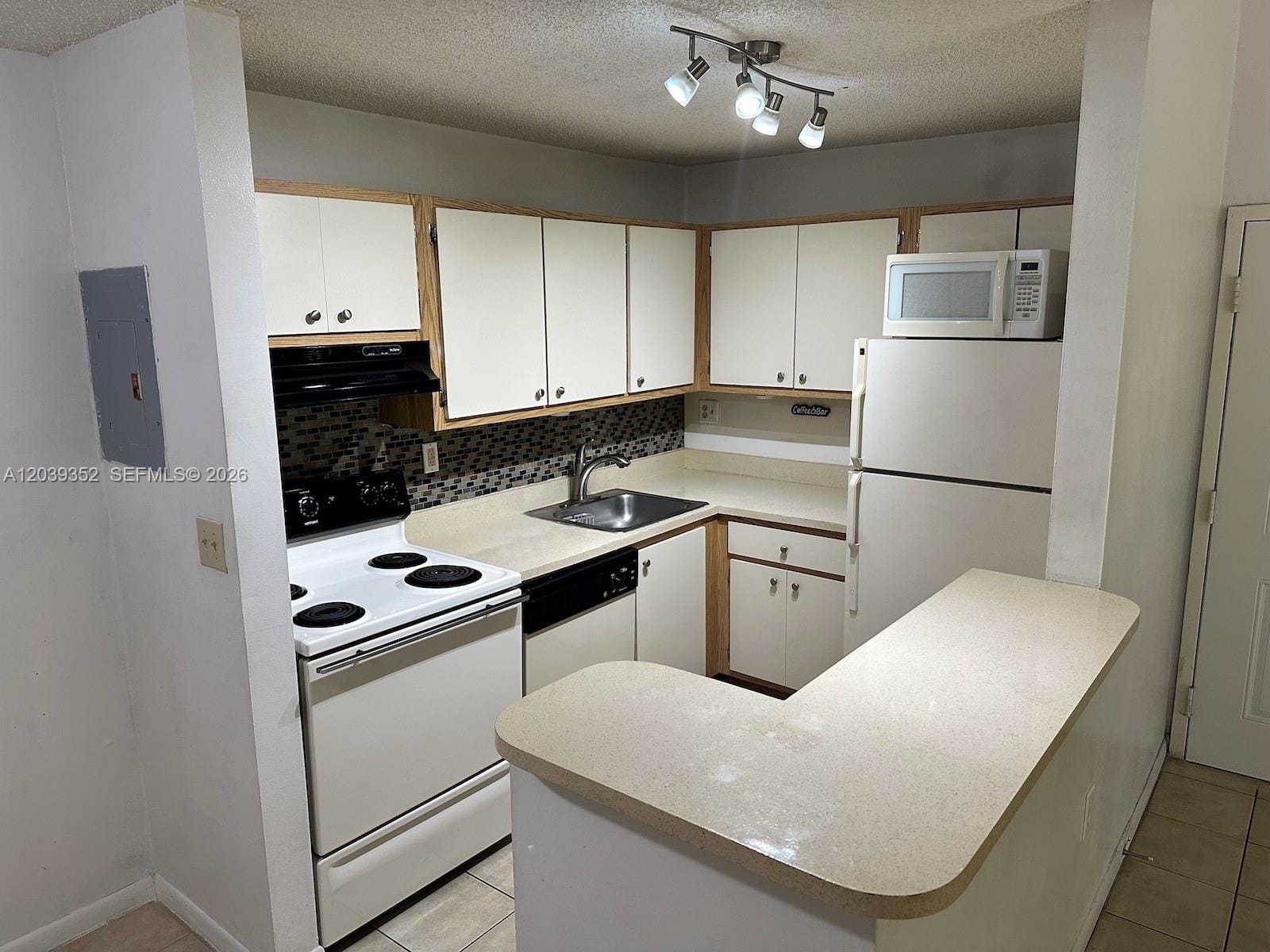 7200 NW 179th Street 311 — photo 3