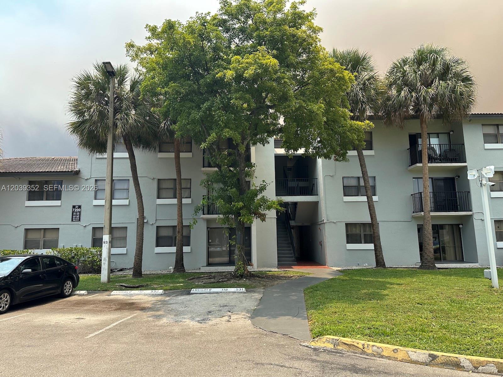 7200 NW 179th Street 311, Hialeah, FL 33015, Hialeah