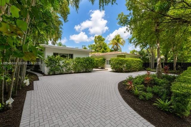 8 Pinta Road, Miami, FL 33133