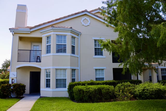 136 SW Peacock Boulevard 19-104, Port St. Lucie, FL 34986