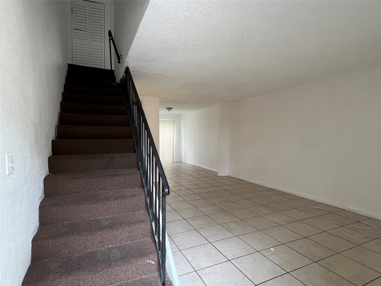 2442 NW 52nd Avenue — photo 2