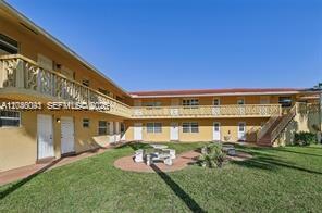90 NE 19th Avenue 1, Deerfield Beach, FL 33441 photo 9
