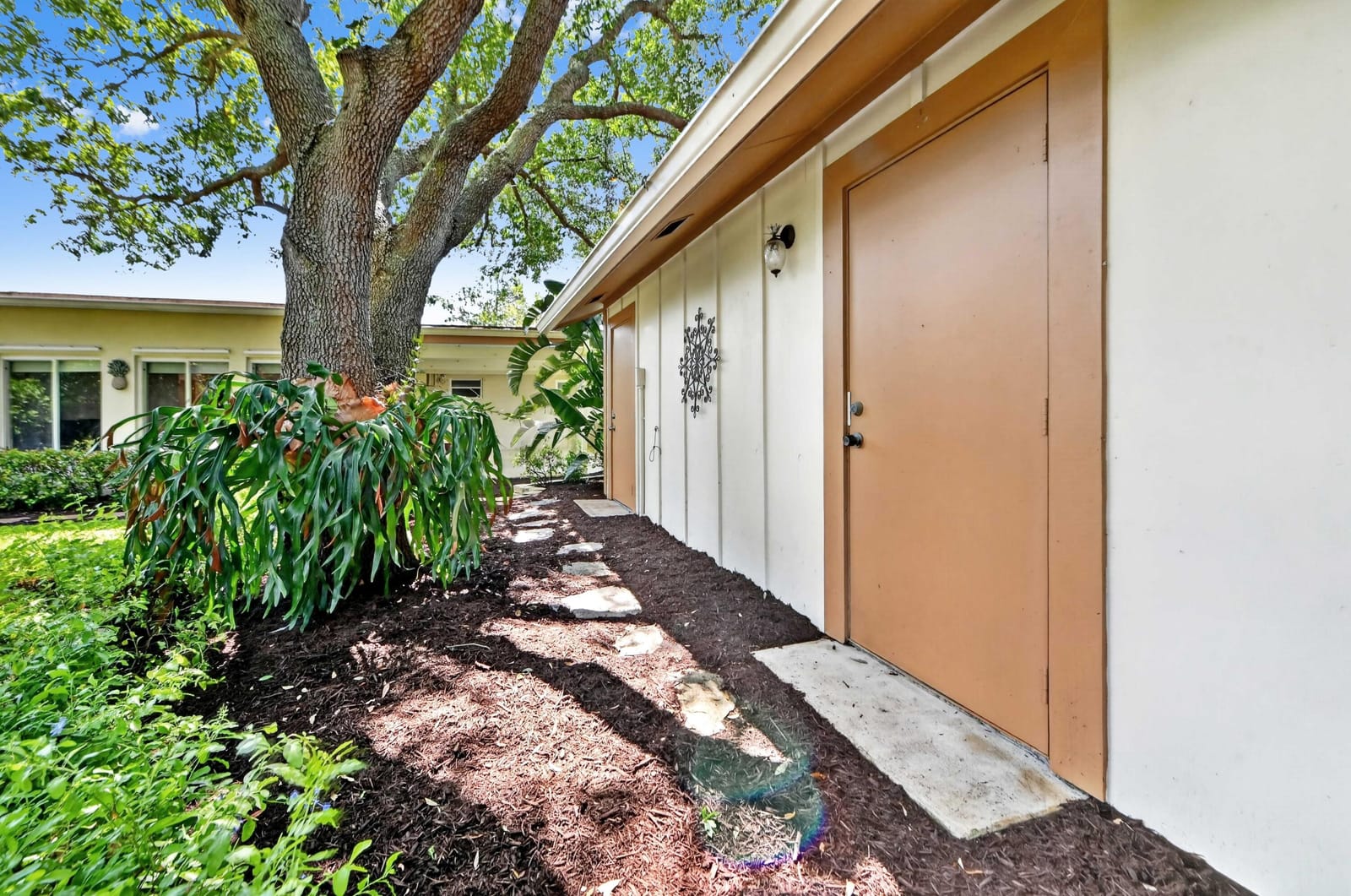 313 Poe Drive, Palm Springs, FL 33461 photo 27
