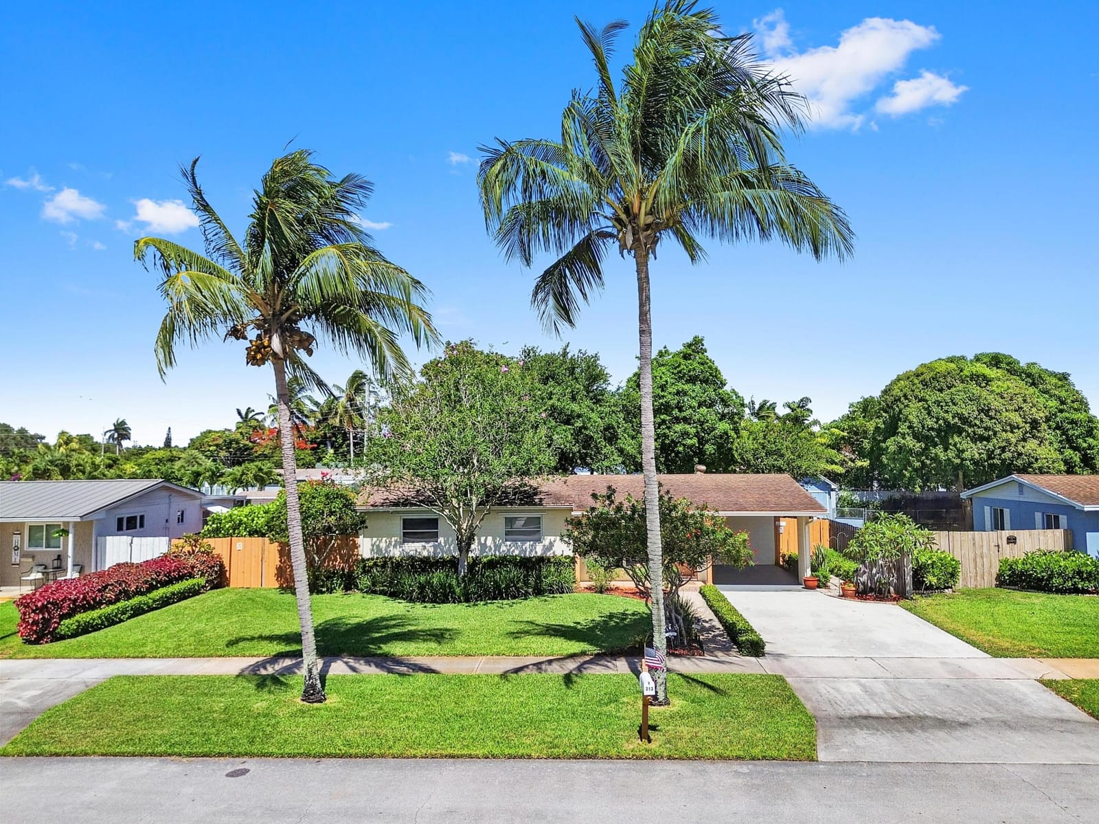 313 Poe Drive, Palm Springs, FL 33461 photo 30