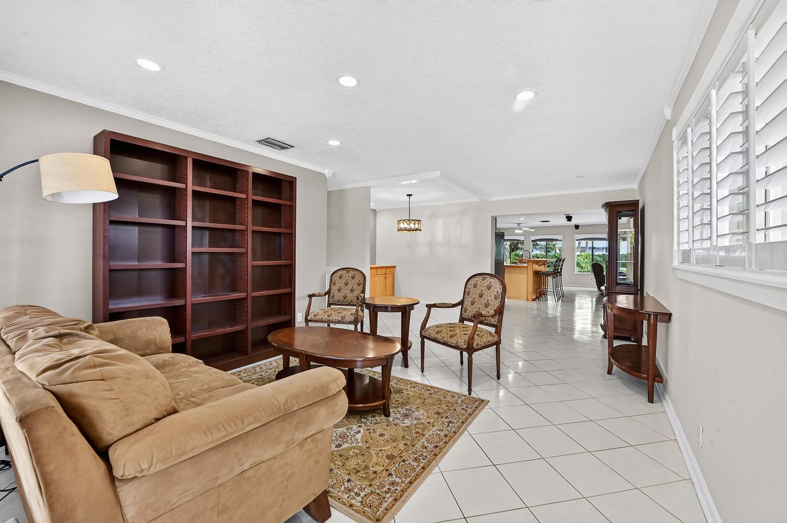 313 Poe Drive — photo 6