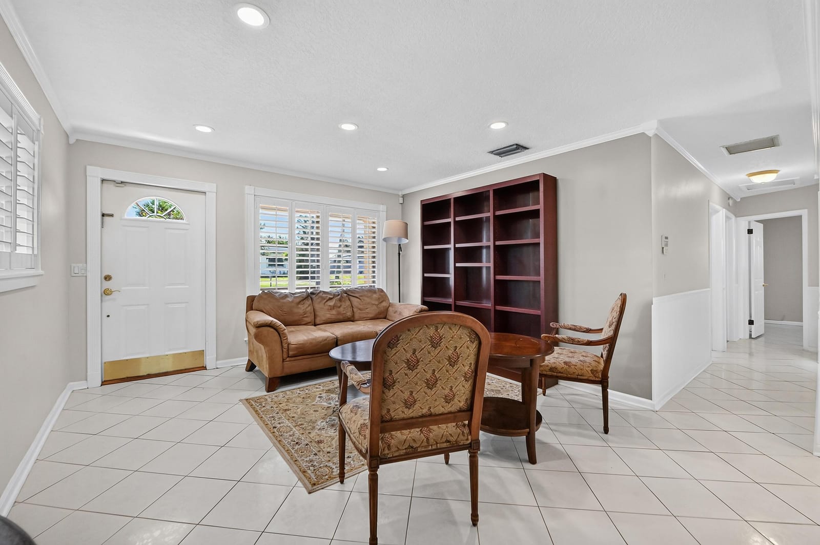 313 Poe Drive — photo 7