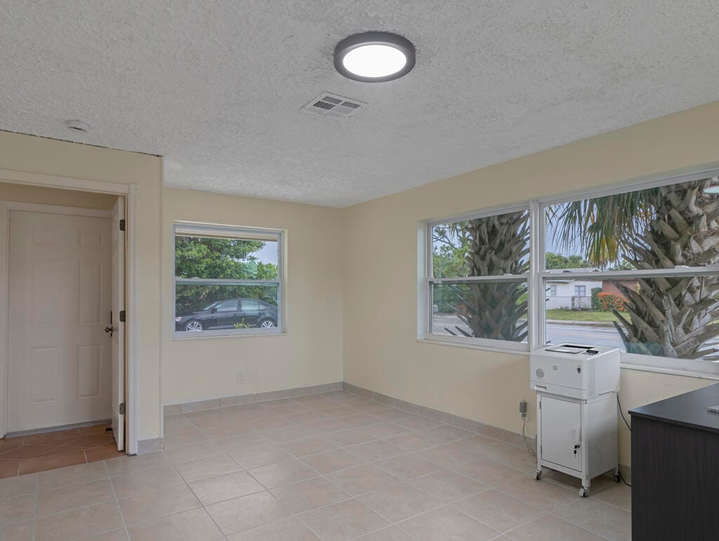 371 W 34th Street, Riviera Beach, FL 33404 photo 21