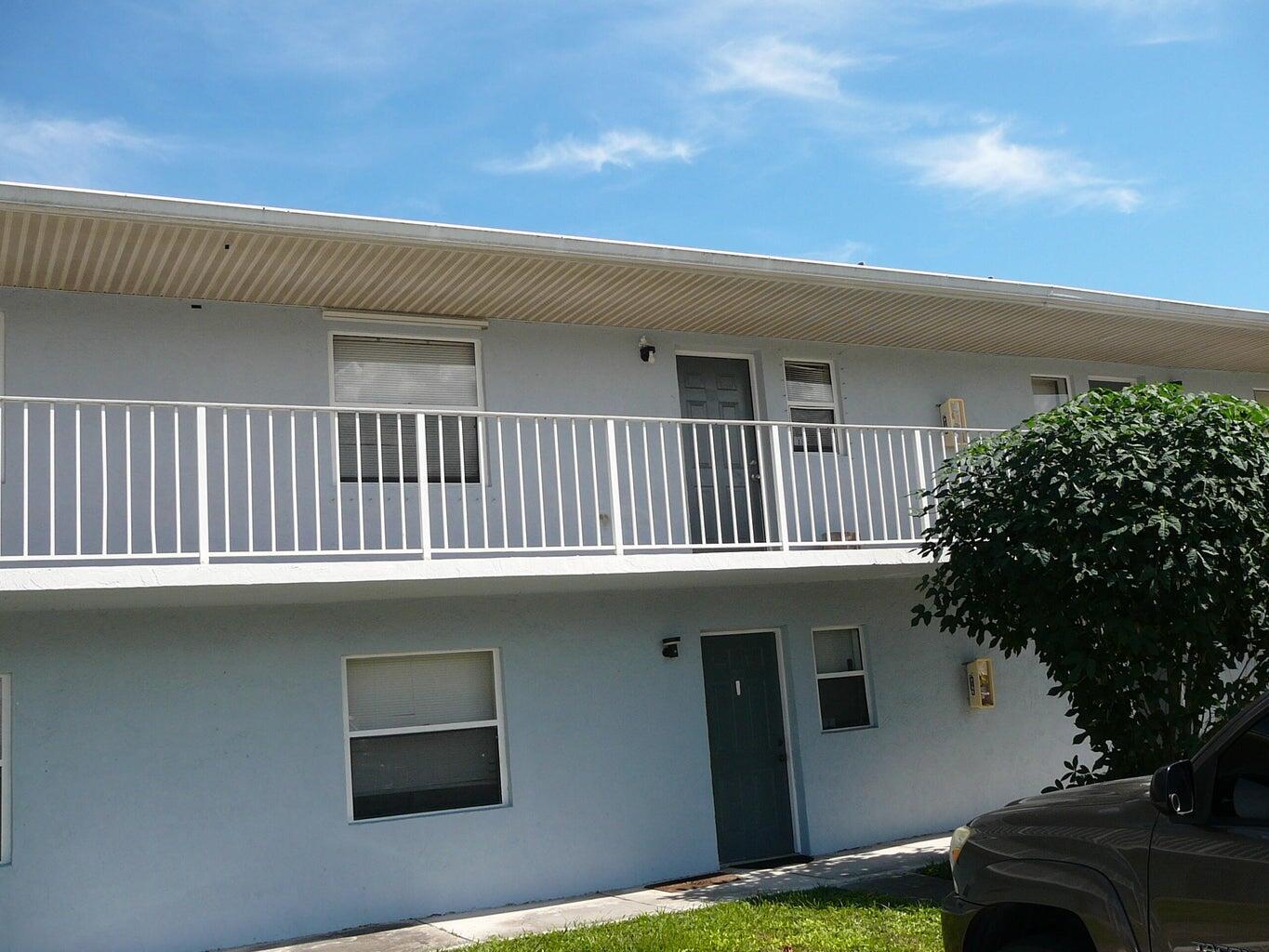 617 Ixoria Avenue 15, Fort Pierce, FL 34982, Fort Pierce