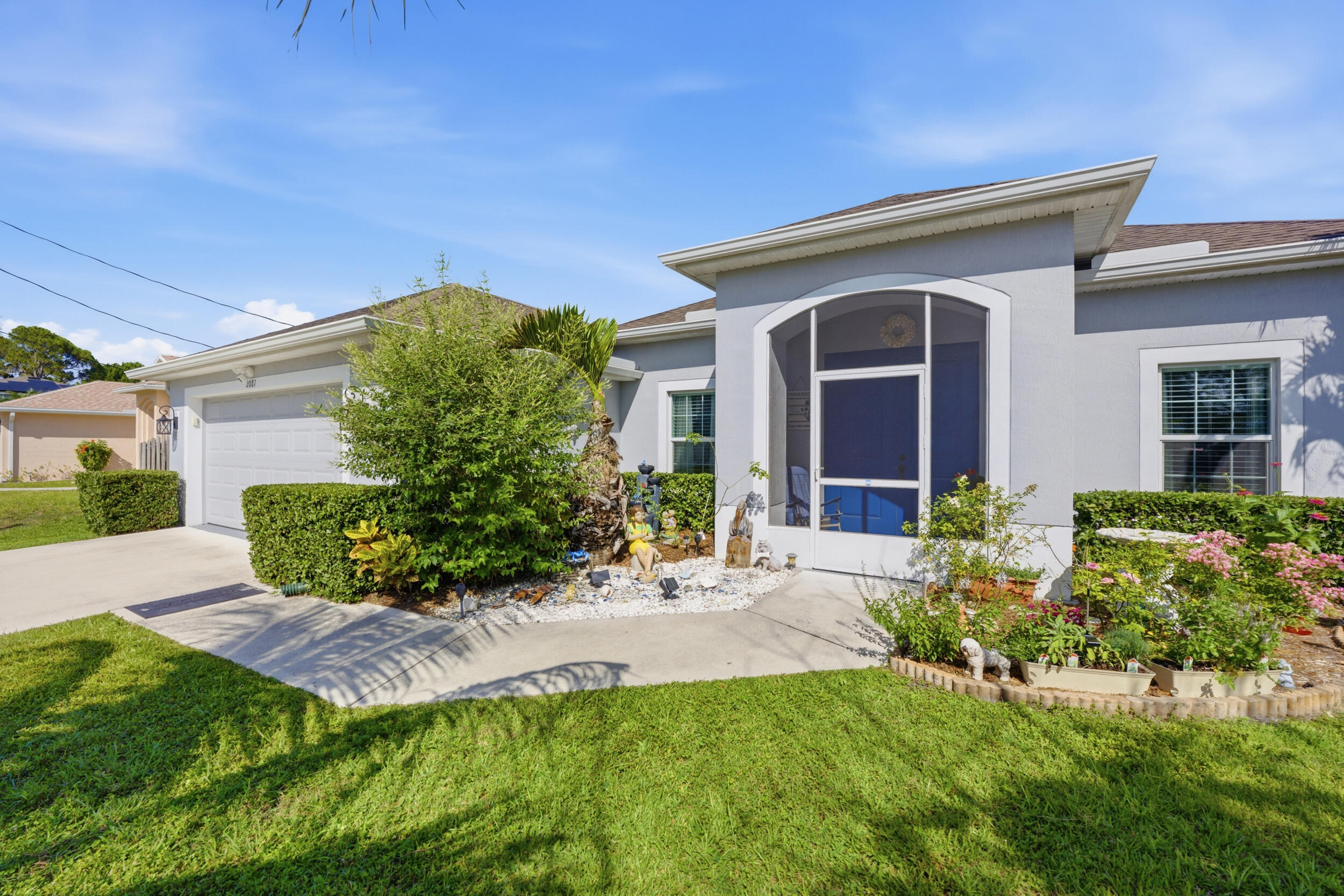 2081 SW Tropical Terrace — photo 5