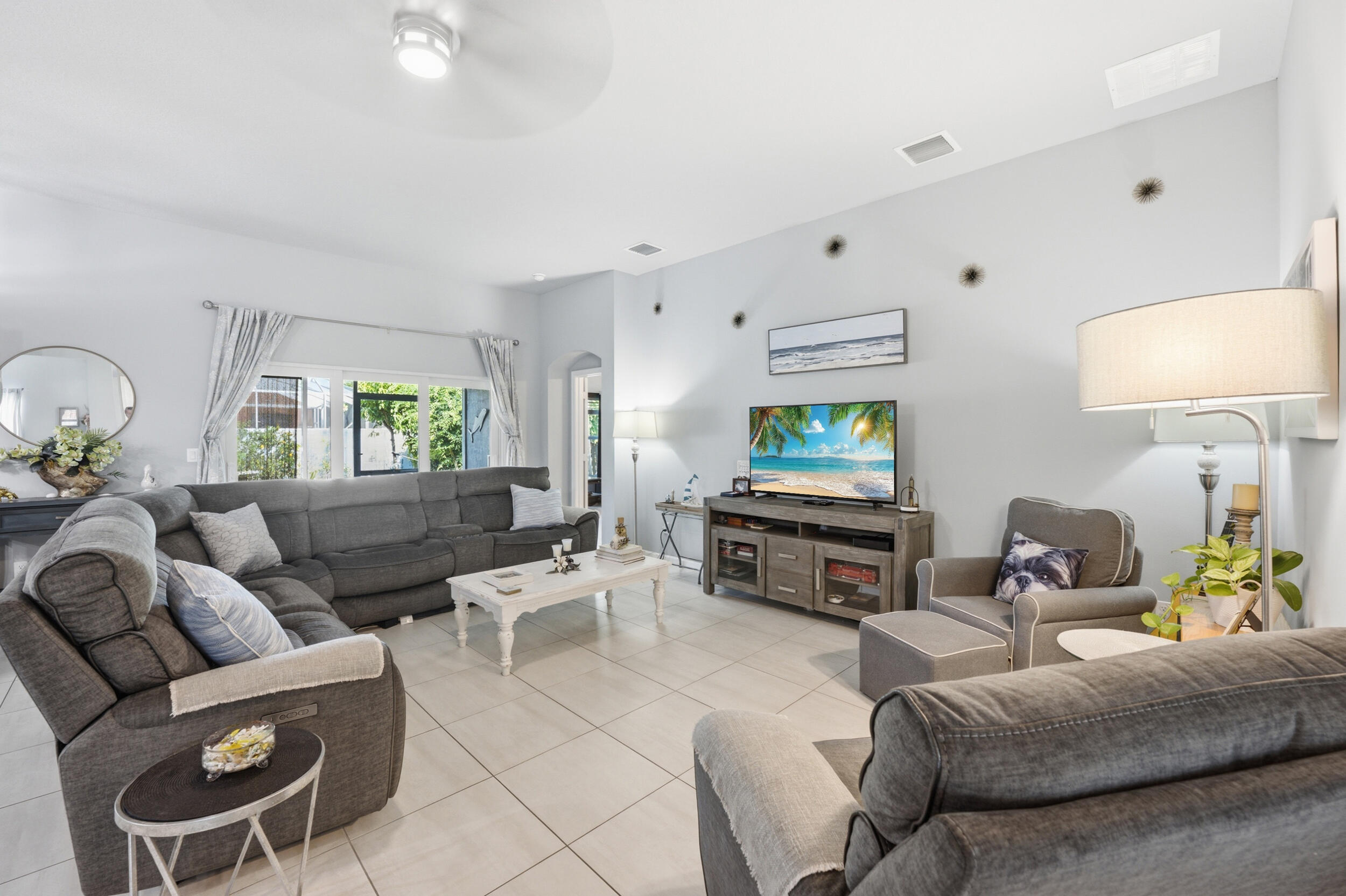 2081 SW Tropical Terrace — photo 7