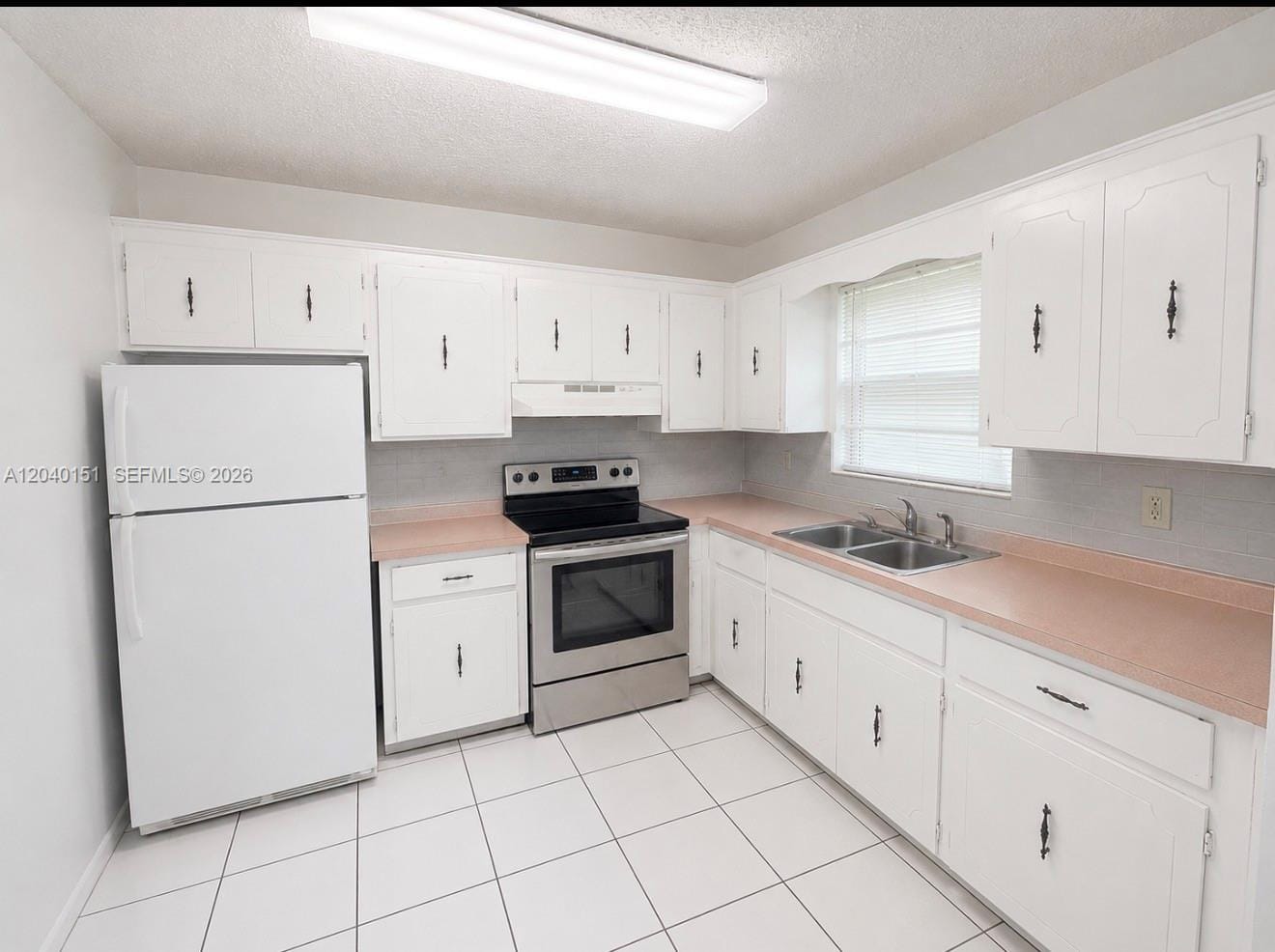 5771 SW 36th Court 301 — photo 2