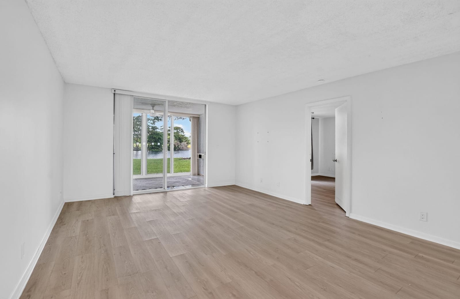 1700 NW 80th Avenue 104, Margate, FL 33063 photo 4