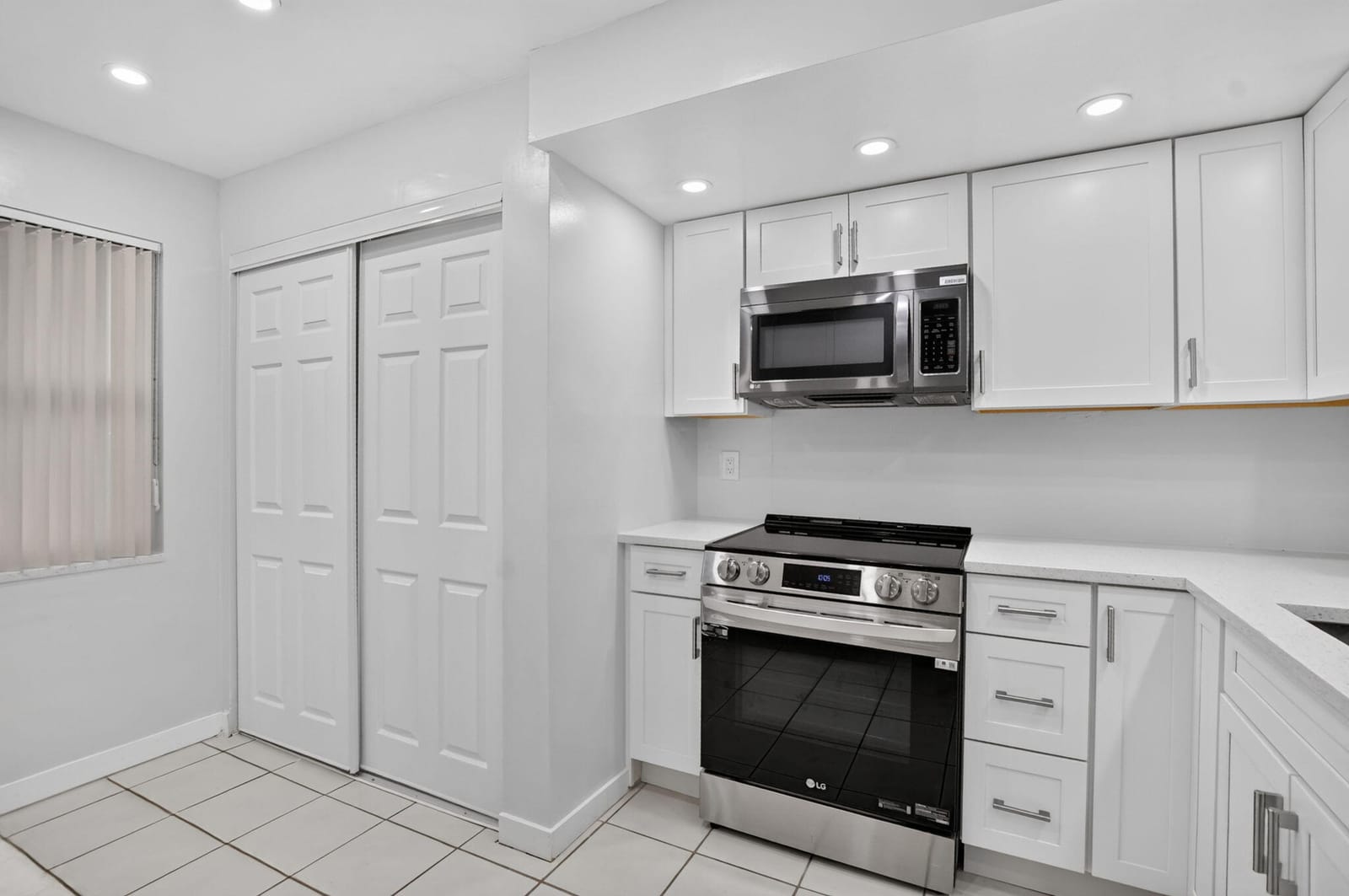 1700 NW 80th Avenue 104, Margate, FL 33063 photo 7