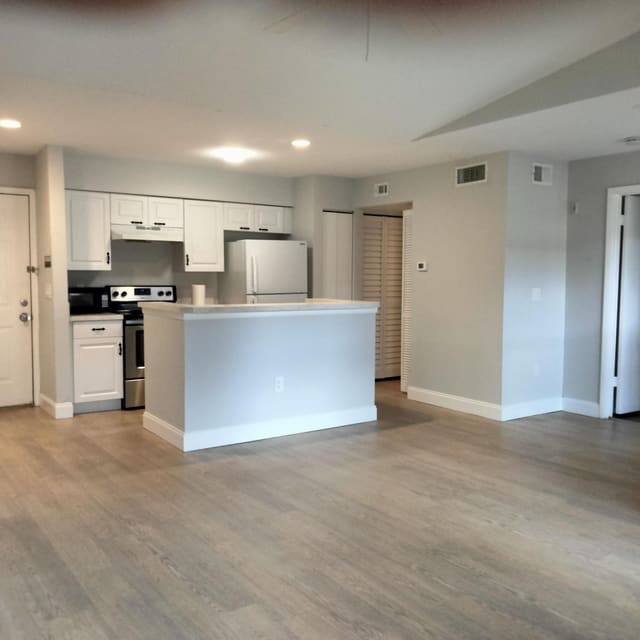 4847 Via Palm Lakes 1020, West Palm Beach, FL 33417
