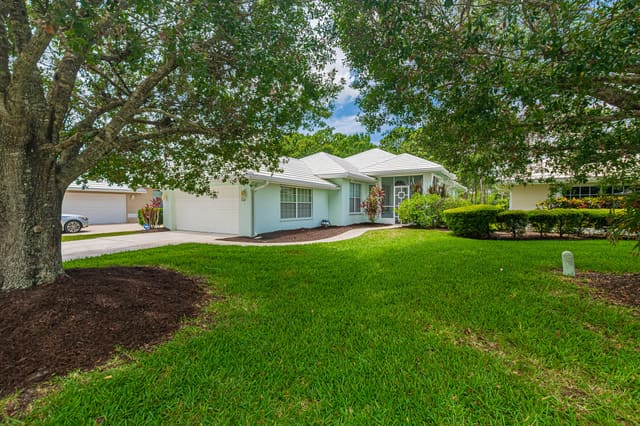 414 SW Fairway Landing, Port St. Lucie, FL 34986