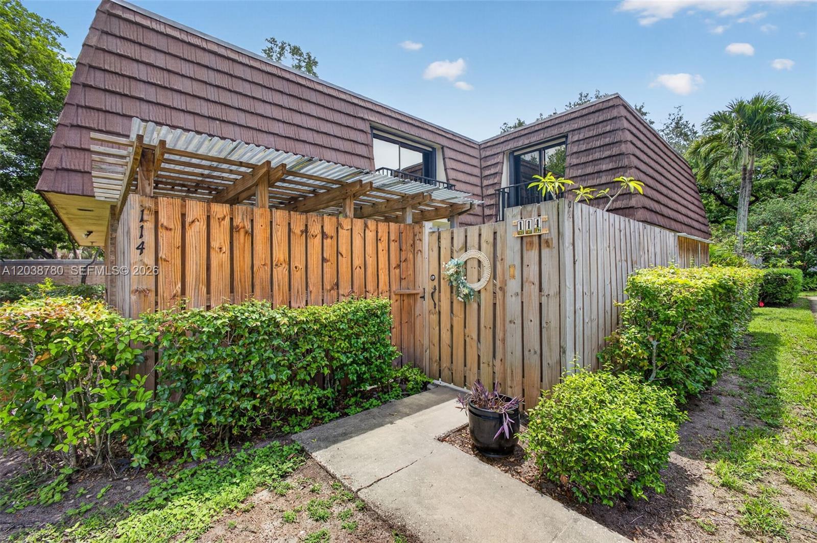 114 1st Lane — photo 10