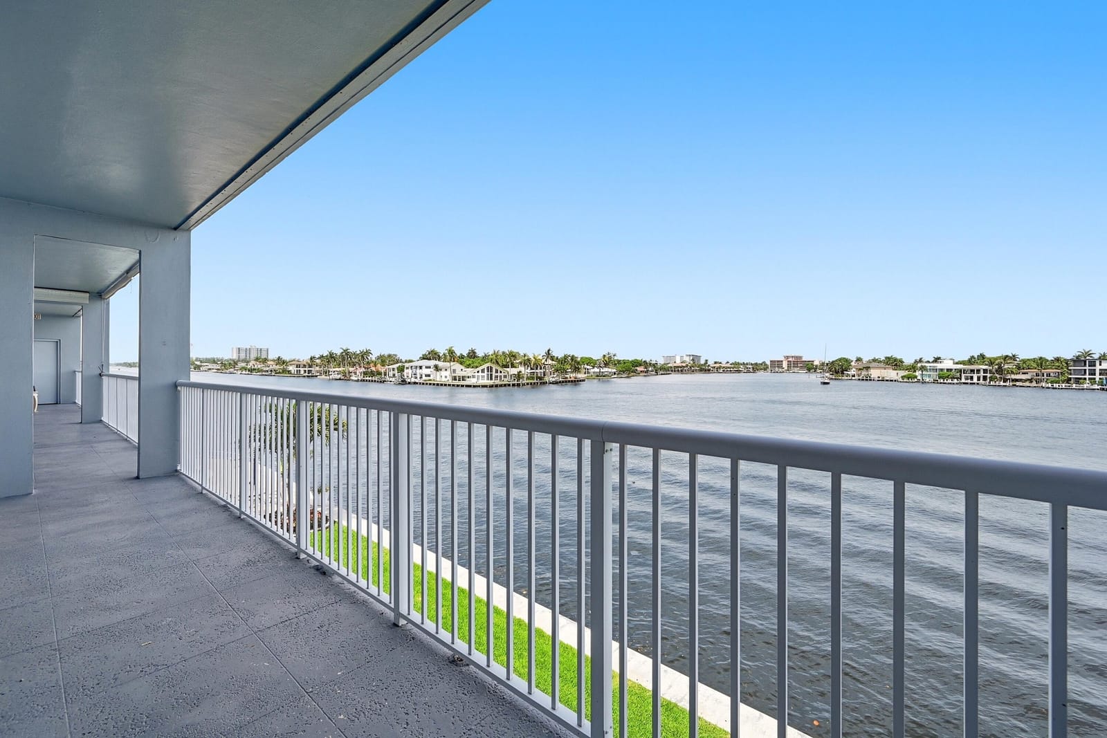1201 S Riverside Drive 306, Pompano Beach, FL 33062 photo 2