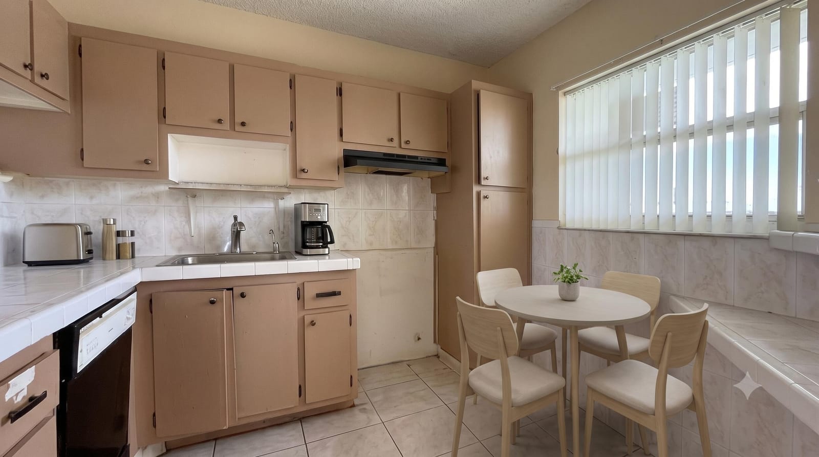 6005 Del Lago Circle 305, Sunrise, FL 33313 photo 11
