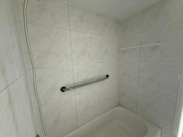 6005 Del Lago Circle 305, Sunrise, FL 33313 photo 15
